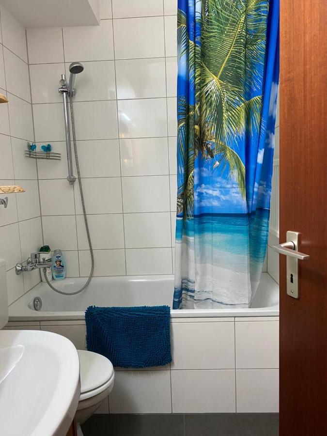 Mitten In Duesseldorf Extérieur photo
