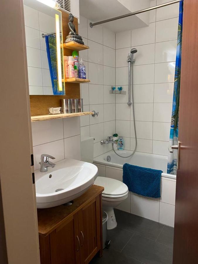 Mitten In Duesseldorf Extérieur photo